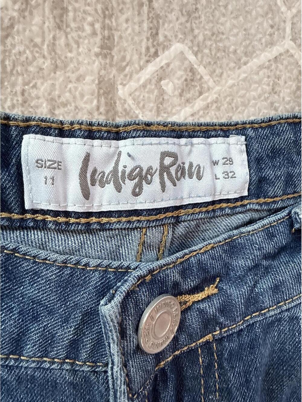 Indigo Rain Skater High Rise Jeans Size 11 - Picture 3 of 3